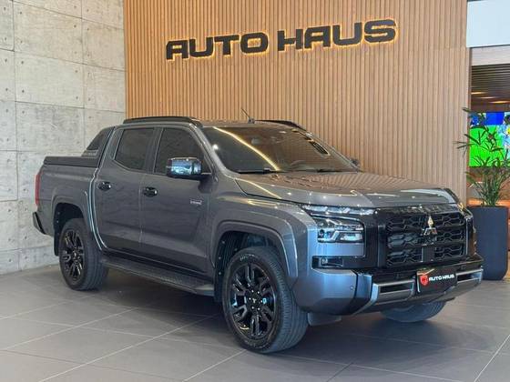 MITSUBISHI TRITON 2.4 BITURBO DIESEL CD KATANA 4X4 AUTOMÁTICO